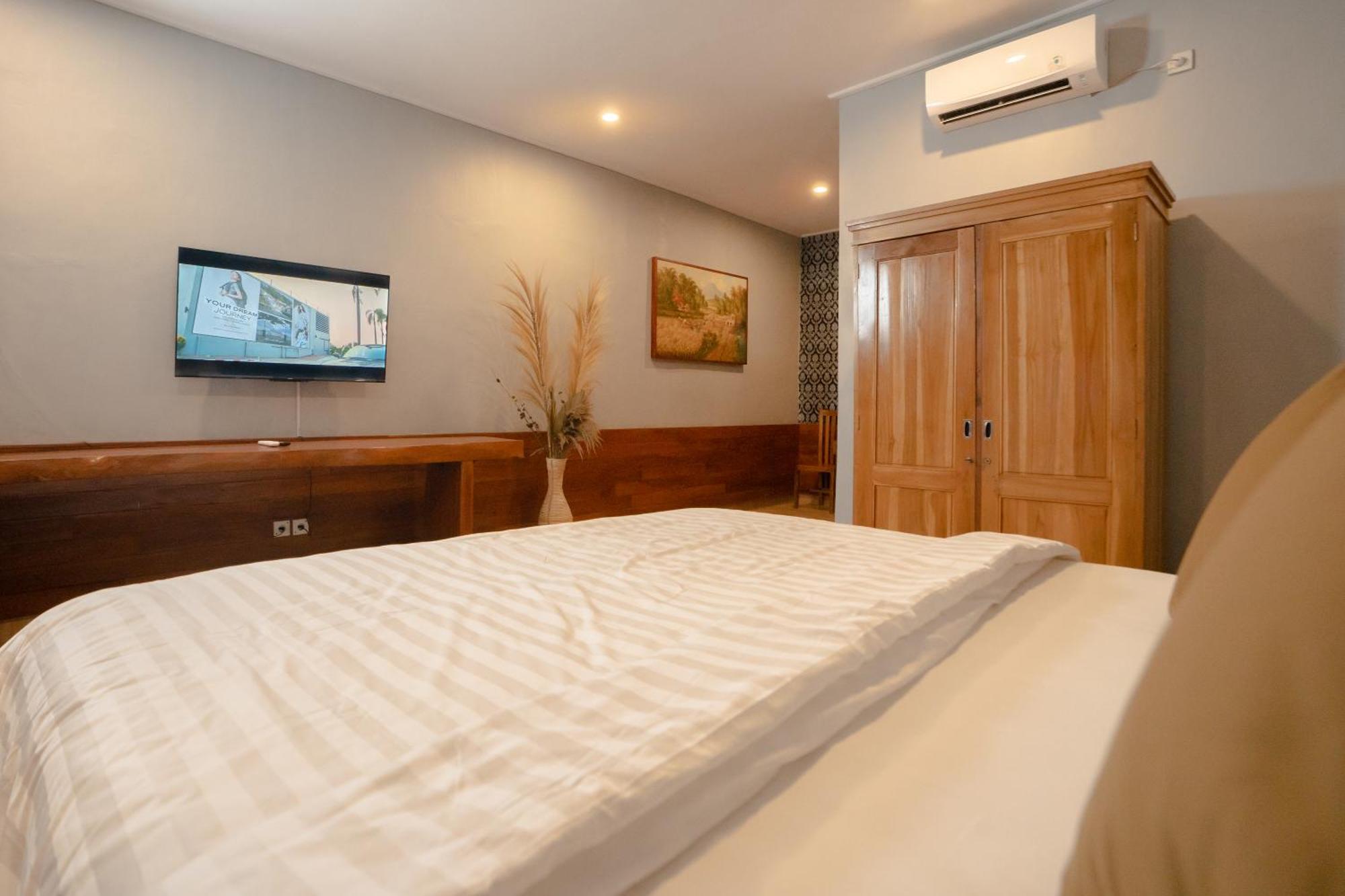 Bima Sakti Homestay Echo Beach Canggu Екстериор снимка