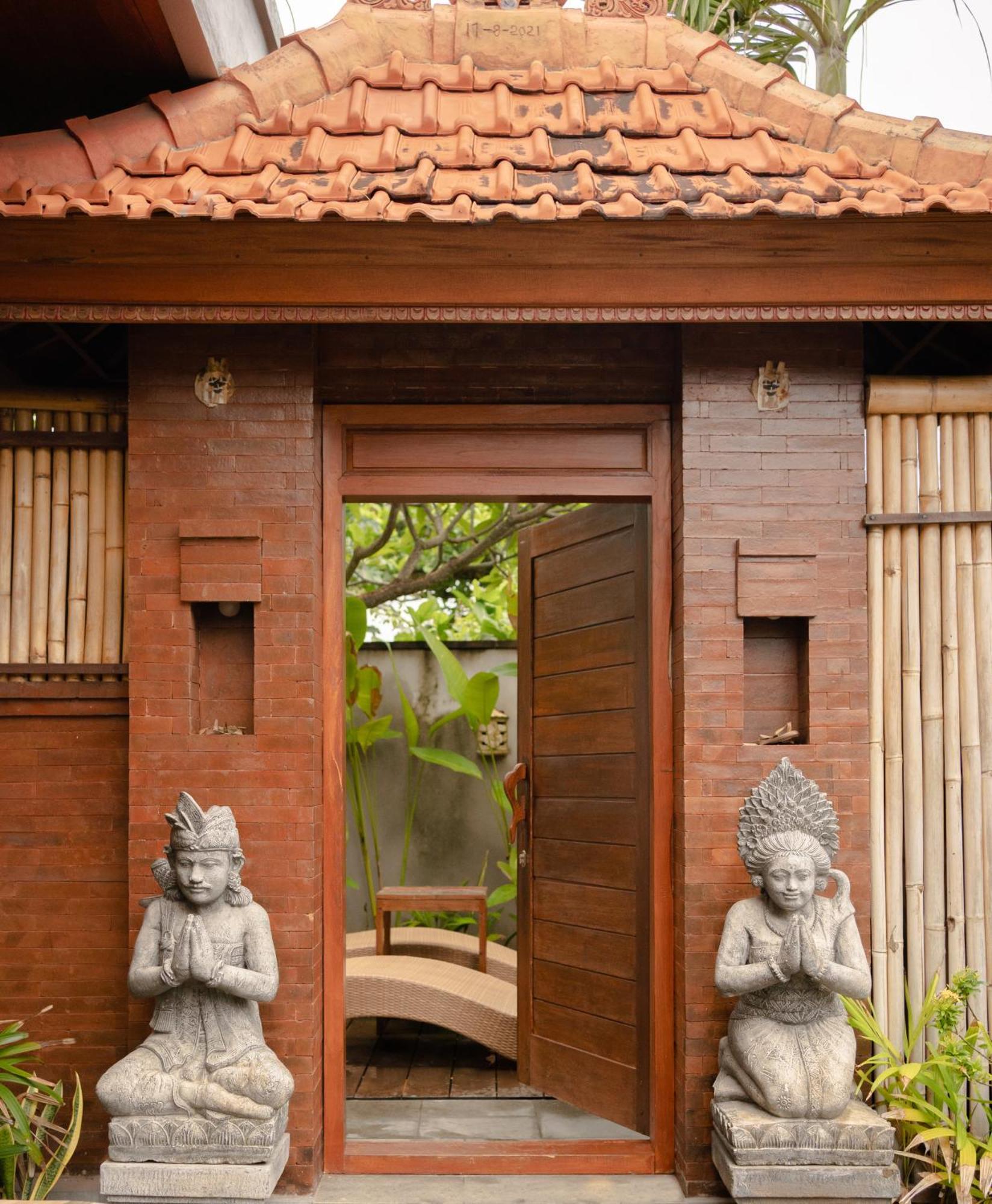 Bima Sakti Homestay Echo Beach Canggu Екстериор снимка
