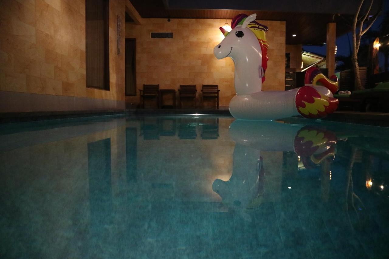 Bima Sakti Homestay Echo Beach Canggu Екстериор снимка
